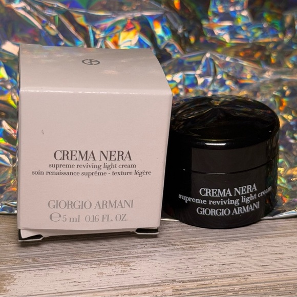 GIORGIO ARMANI Crema Nera Supreme Reviving Light Cream - 5mL Travel Sized - Picture 3 of 4